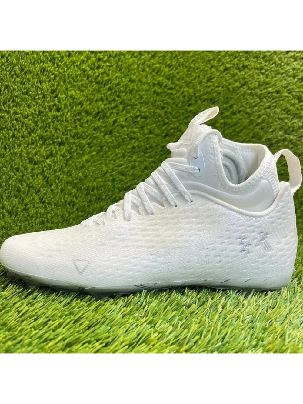 Under Armour please review